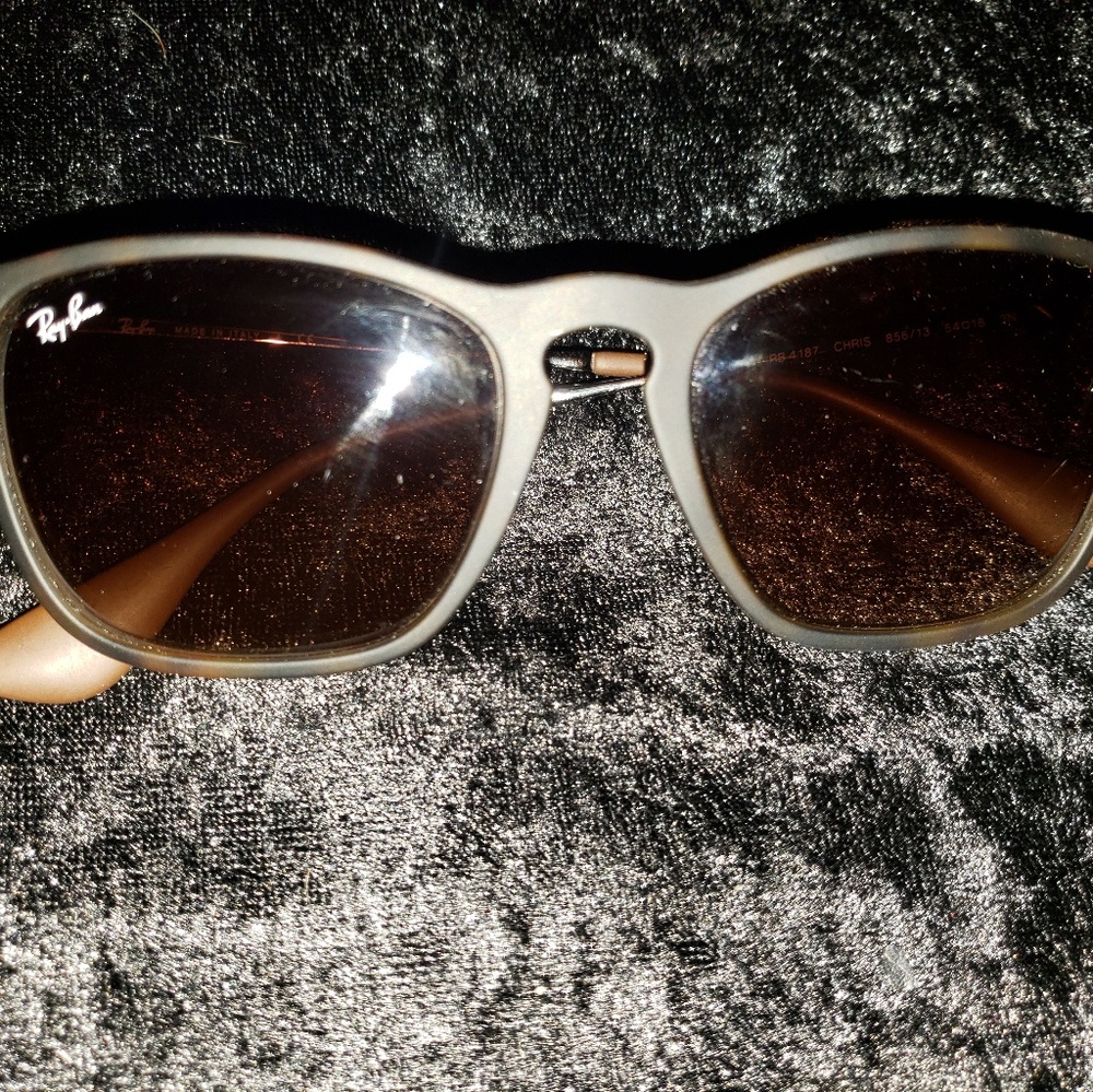 Ray-Ban